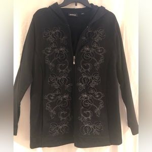 Avenue Black Hoodie (14/16)